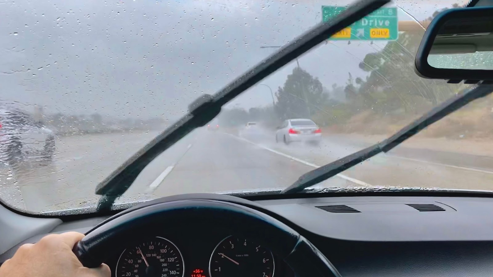 https://casselsgarage.com/wp-content/uploads/driving-in-the-car-in-the-rain-with-the-windshield-2022-11-10-10-45-38-utc.jpg